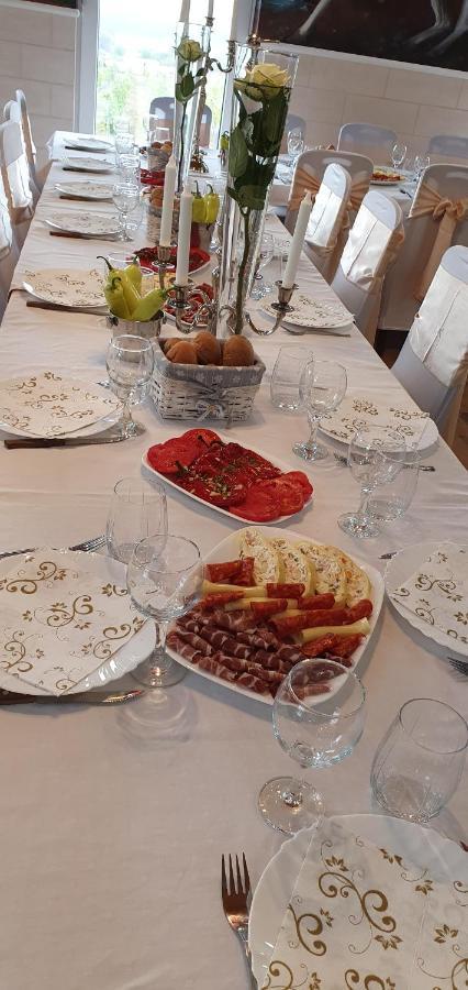 Apartmani Bojeresku Negotin Buitenkant foto