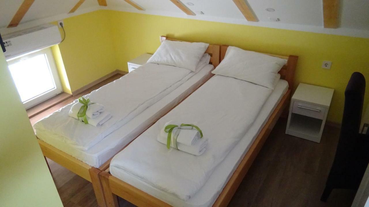 Apartmani Bojeresku Negotin Buitenkant foto